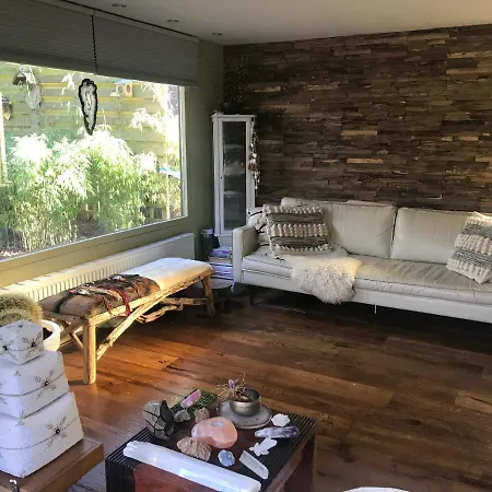 Kunstenaars Boshuisje Veluwe *